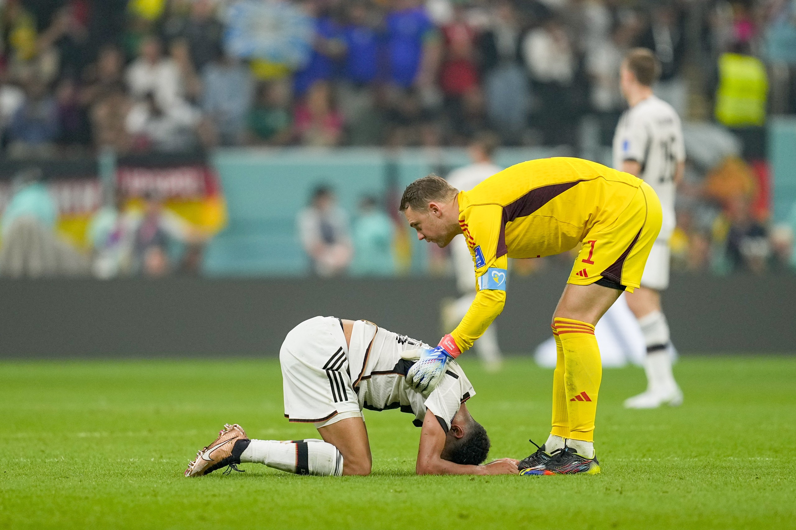 爱游戏体育平台穆古鲁扎在德国队比赛中最后时刻胜出，大比分获胜引发热议！