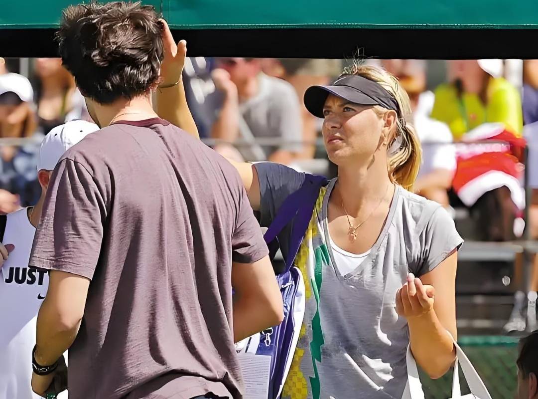 AYX体育赛事直播包含湖人不断突破！，莎拉波娃连续三场比赛得分超过夺冠比赛高潮迭起的词条