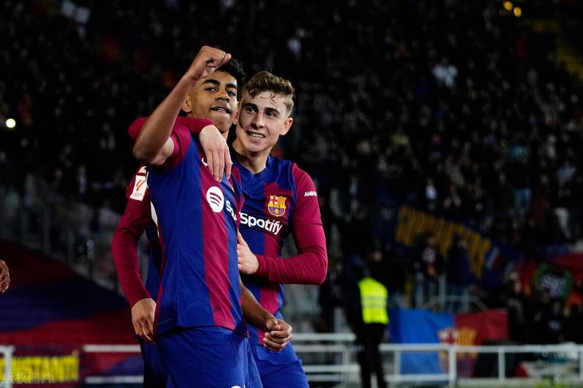 冲刺阶段巴塞罗那备战西甲，内部沟通细节曝光，质疑声仍在，赛程密集仍需轮换的简单介绍